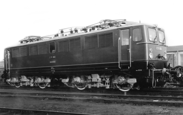HN2304 Elektrolokomotive Baureihe E 11 der DR, Ep. III
