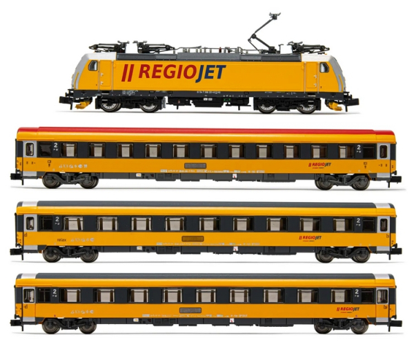 HN2499 Regiojet, 4-tlg. Zugset, bestehend aus 1 x Elektrolokomotive BR 386 und 3 x Reisezugwagen, Ep. VI